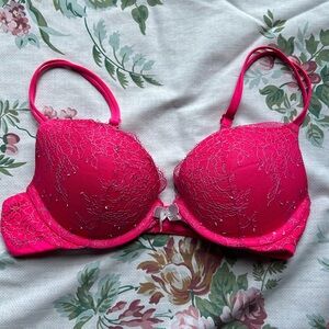 Vintage Victoria’s Secret 32B Hot Pink n purple lacy push up demi bra